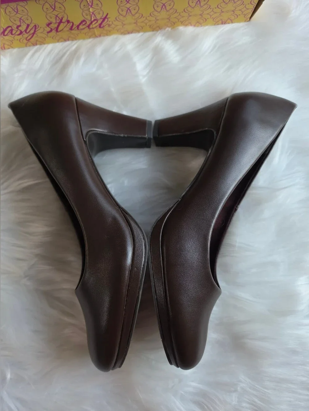Easy Street Equinox Womens Stiletto Heel Pumps, 9 1/2 Wide, Brown